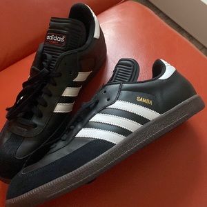 Mens shoes